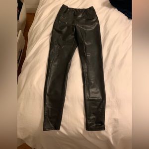 Black leather skinny leggings